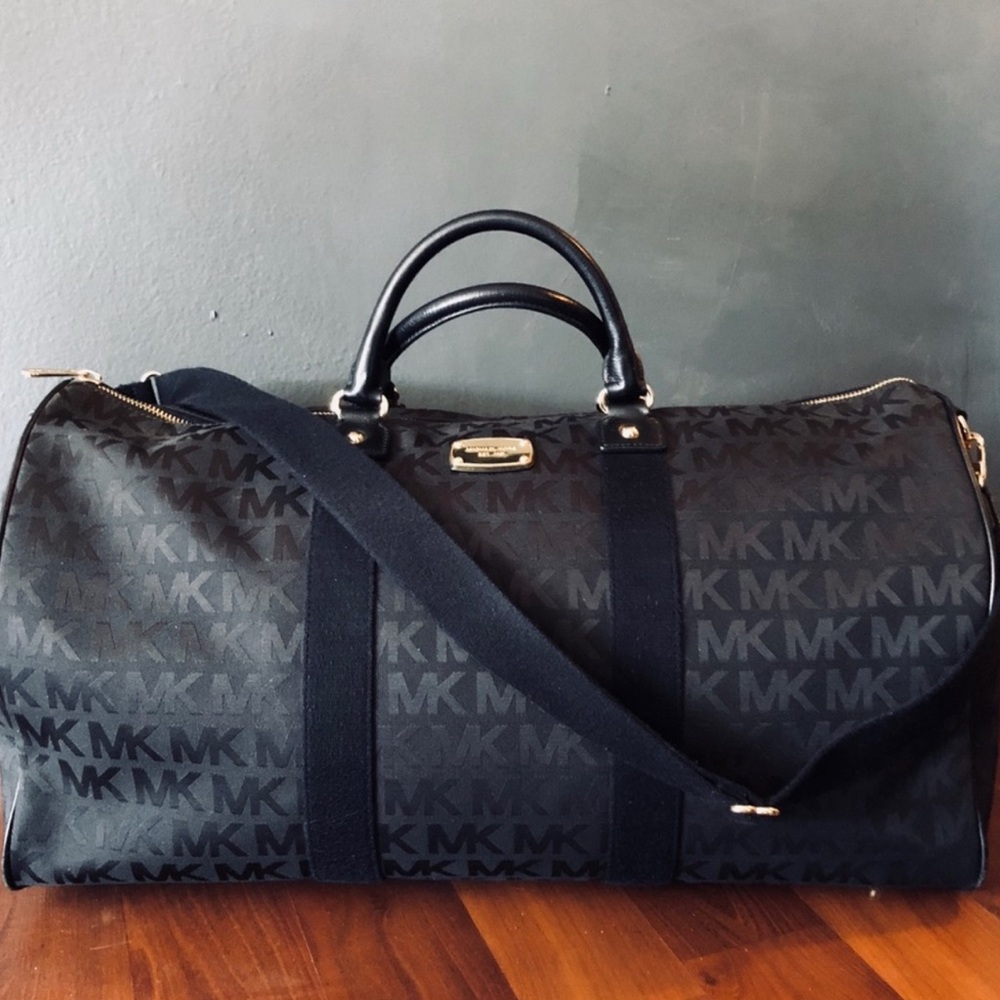 Michael Kors Black&Gold XL Weekender (unisex)